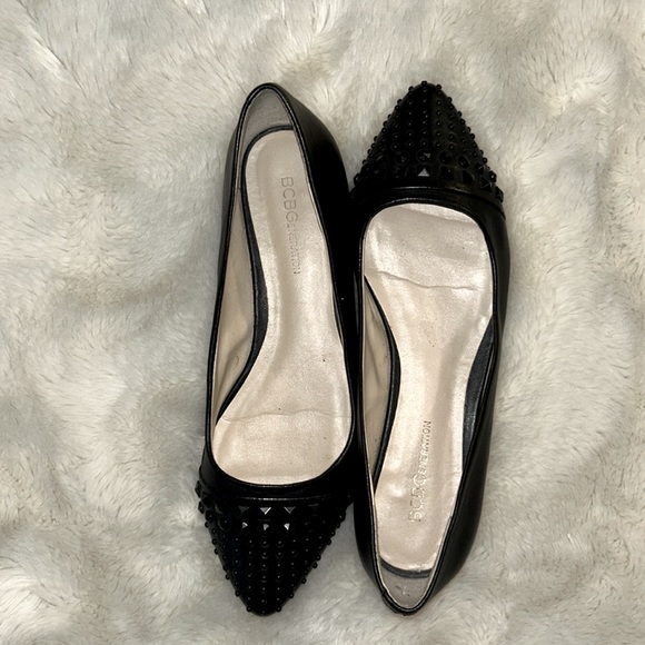 BCBGeneration Black Leather Embellished Pointed Toe Flats - Picture 5 of 5